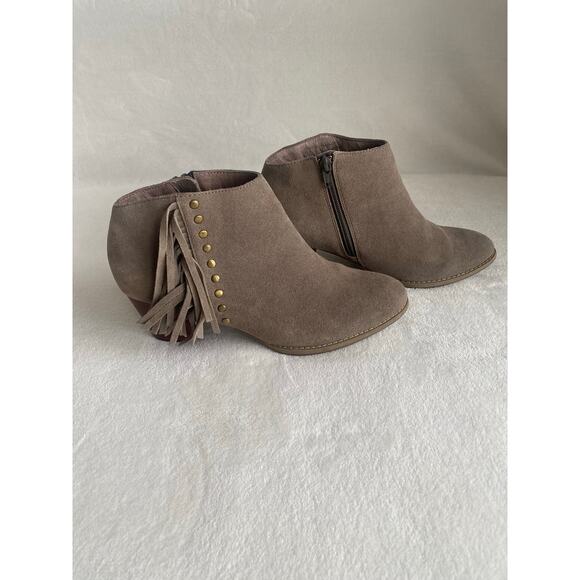 Vionic Ankle Booties Womens 8.5‎ Suede Fringe Heel Taupe Gold Studs Western - Picture 7 of 14
